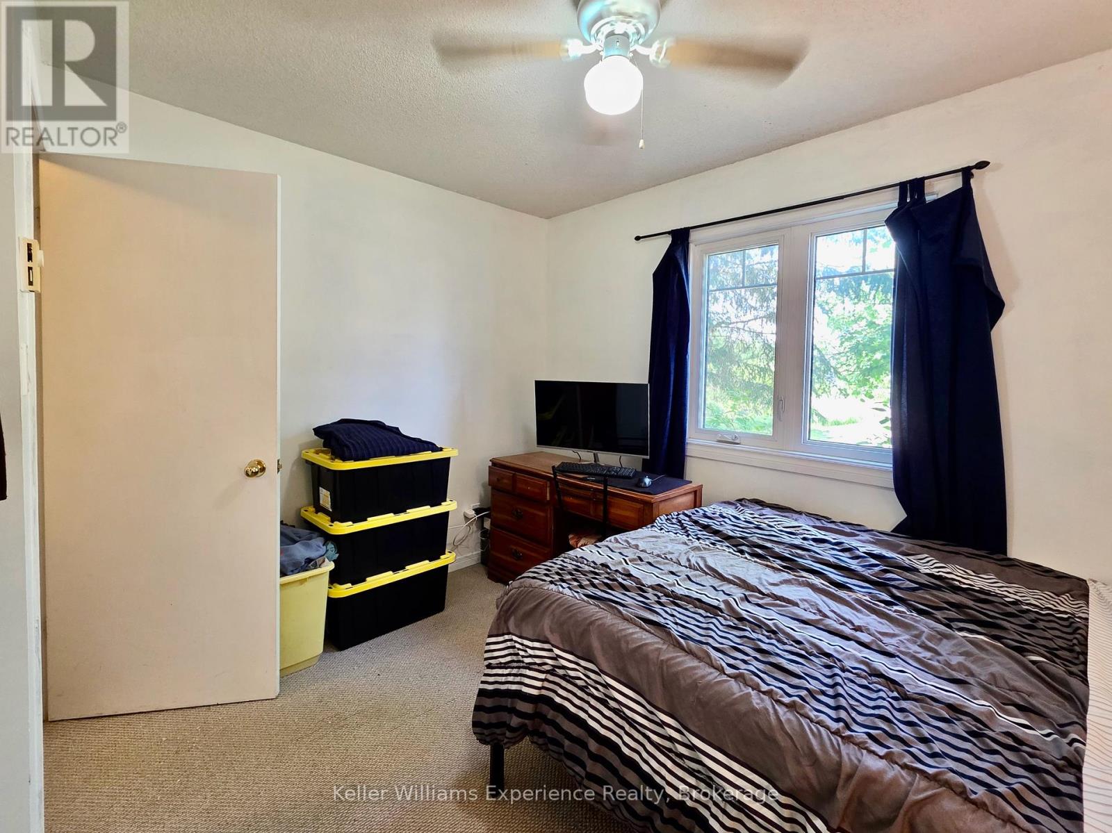 #102C 661 CEDAR LANE - 44