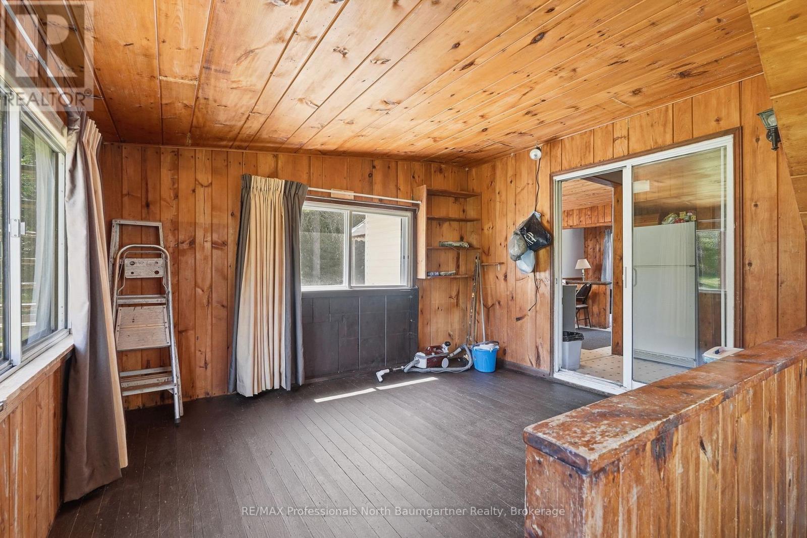 6189 LOOP ROAD - 24