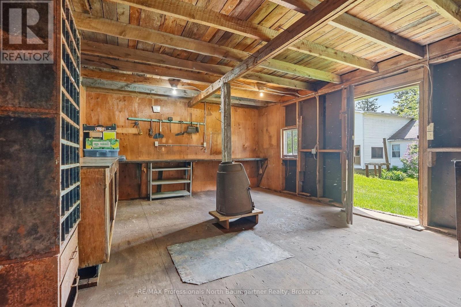 6189 LOOP ROAD - 32