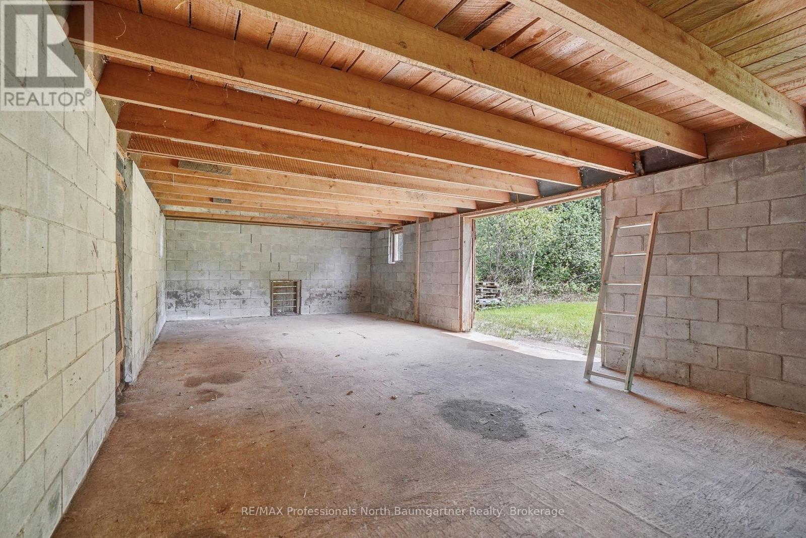 6189 LOOP ROAD - 34