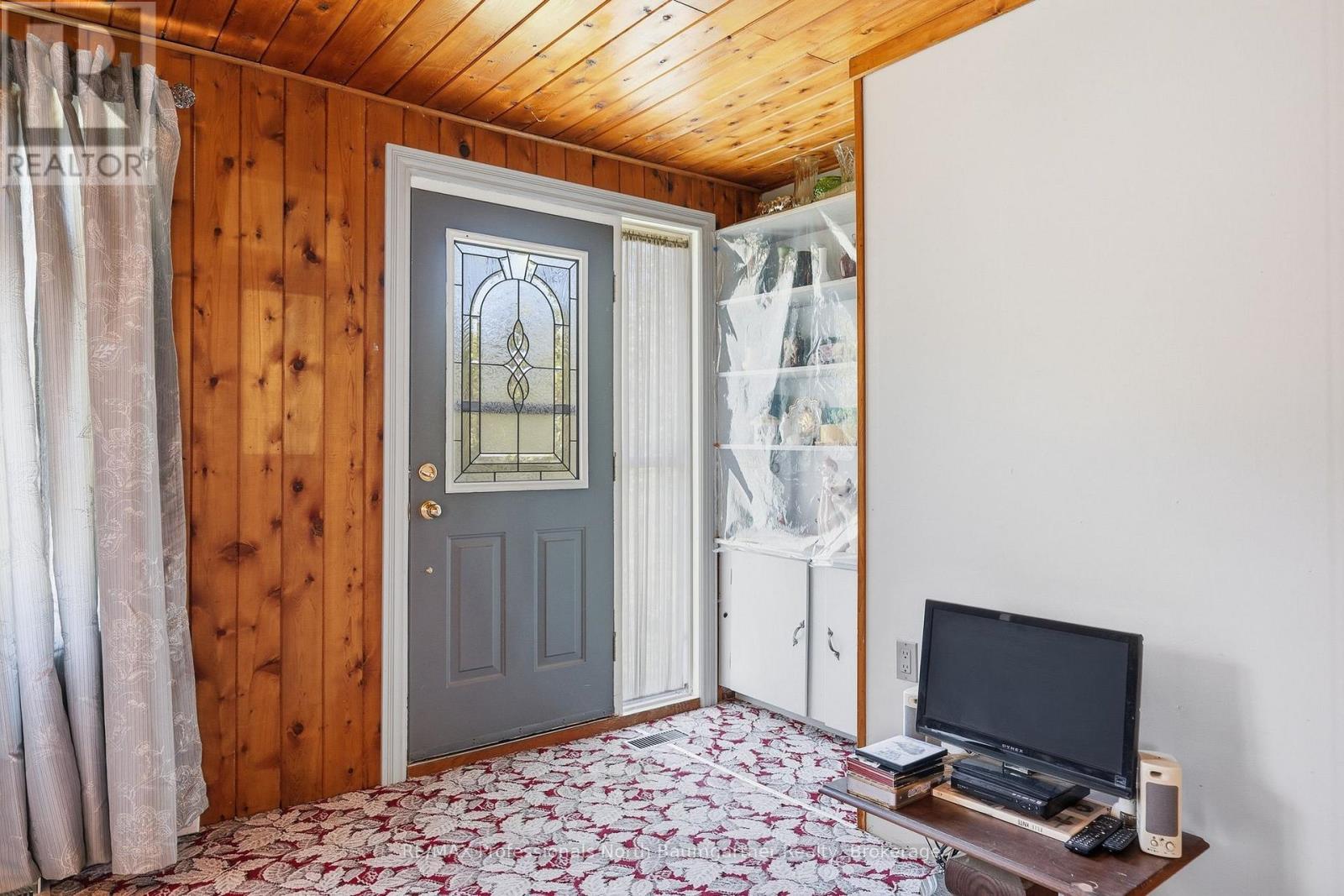 6189 LOOP ROAD - 9