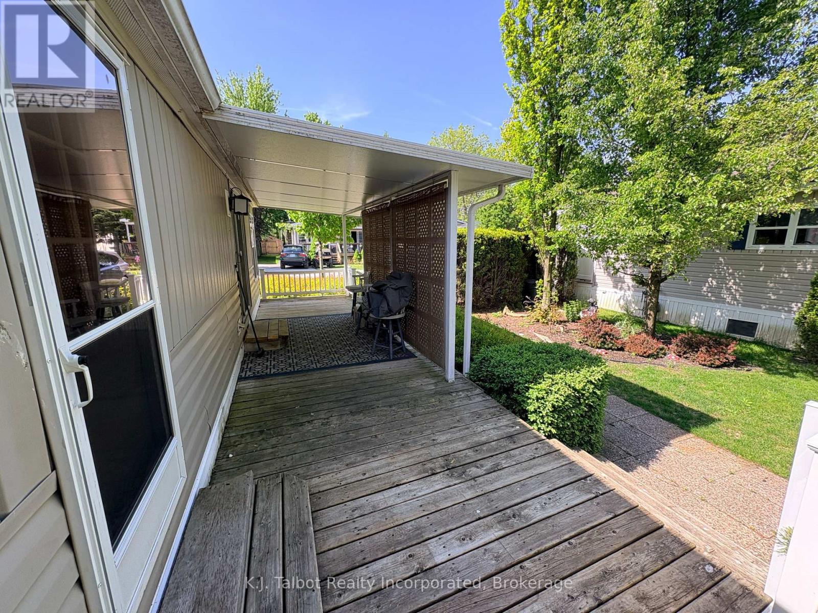 #28 ROWAN RD. - 77307 BLUEWATER HIGHWAY - 17