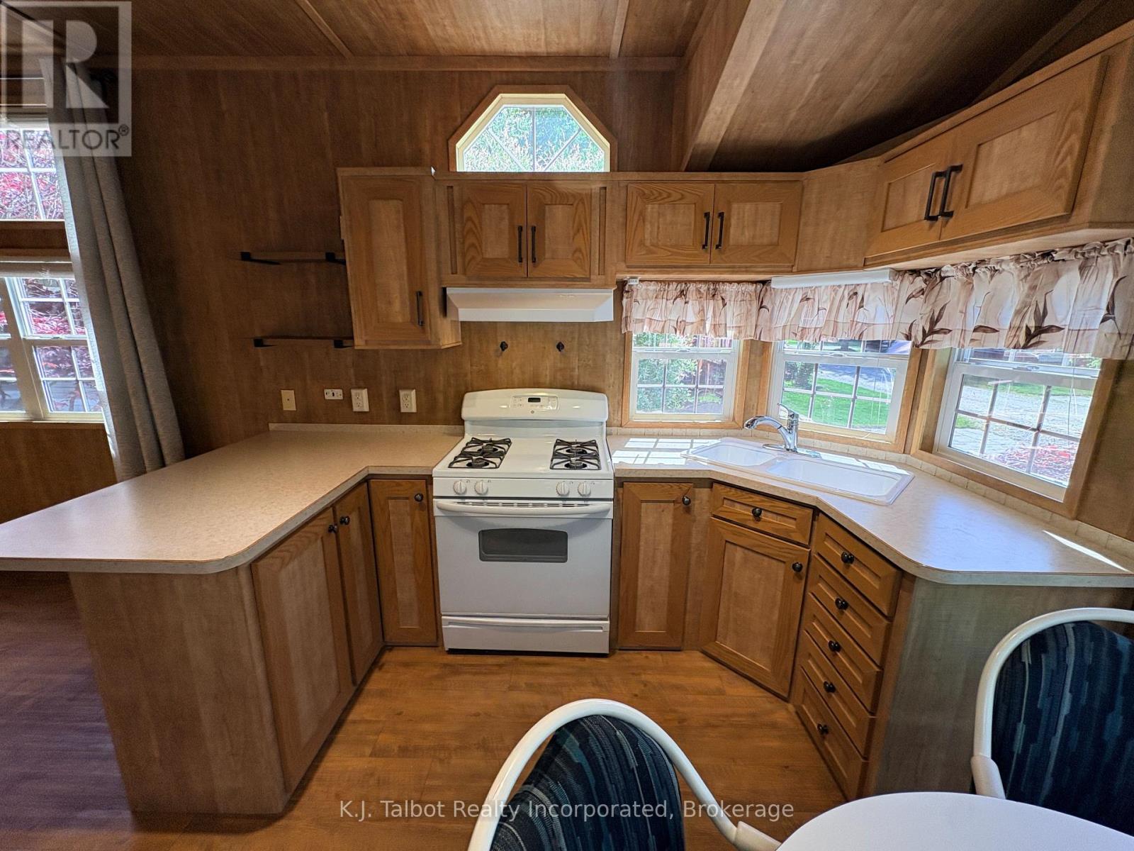 #28 ROWAN RD. - 77307 BLUEWATER HIGHWAY - 6