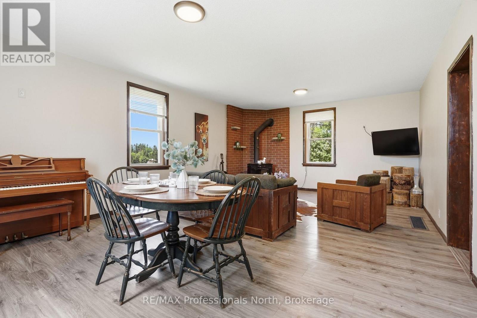 230 PICKEREL & JACK LAKE ROAD - 10