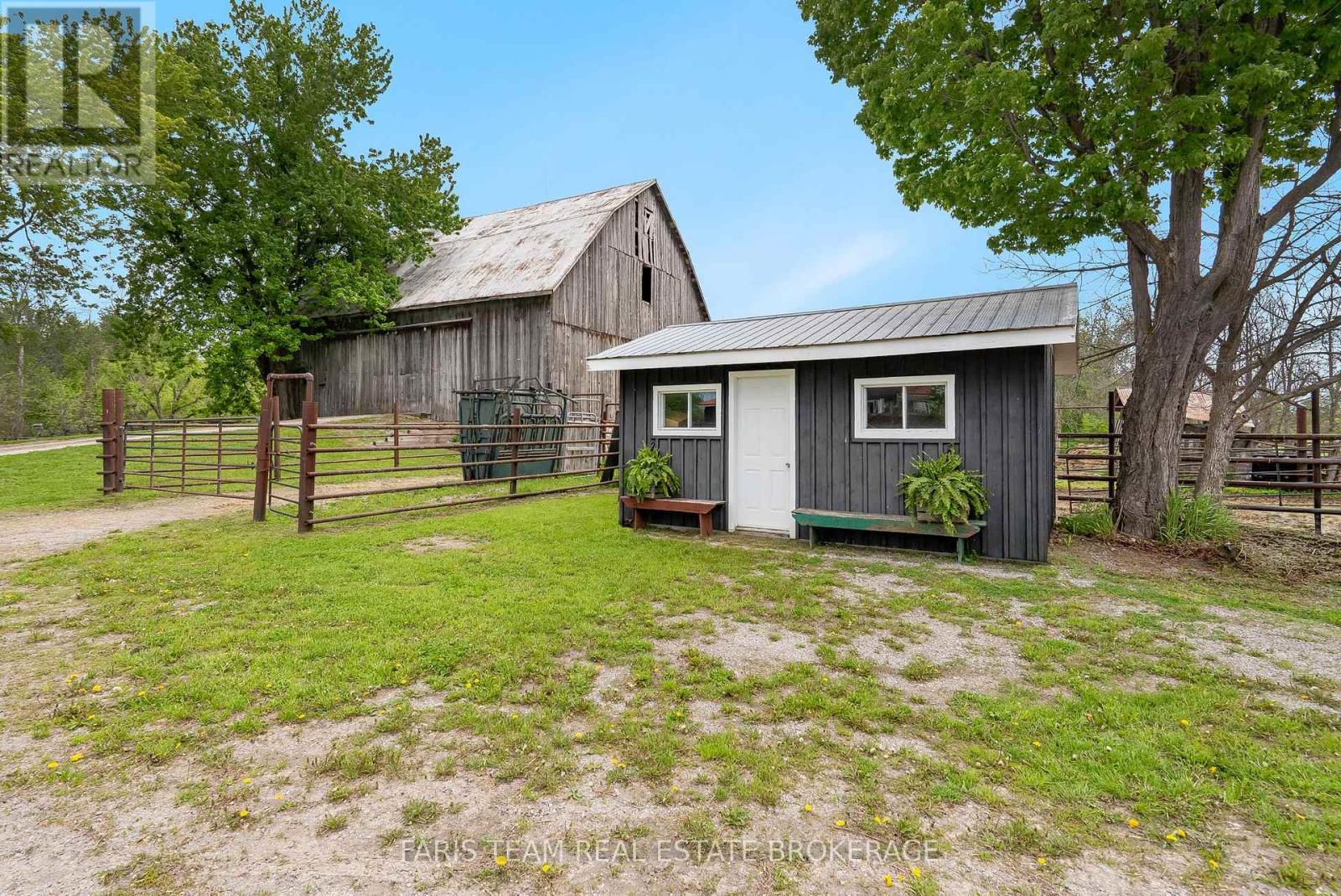 94 AVERY POINT ROAD - 37