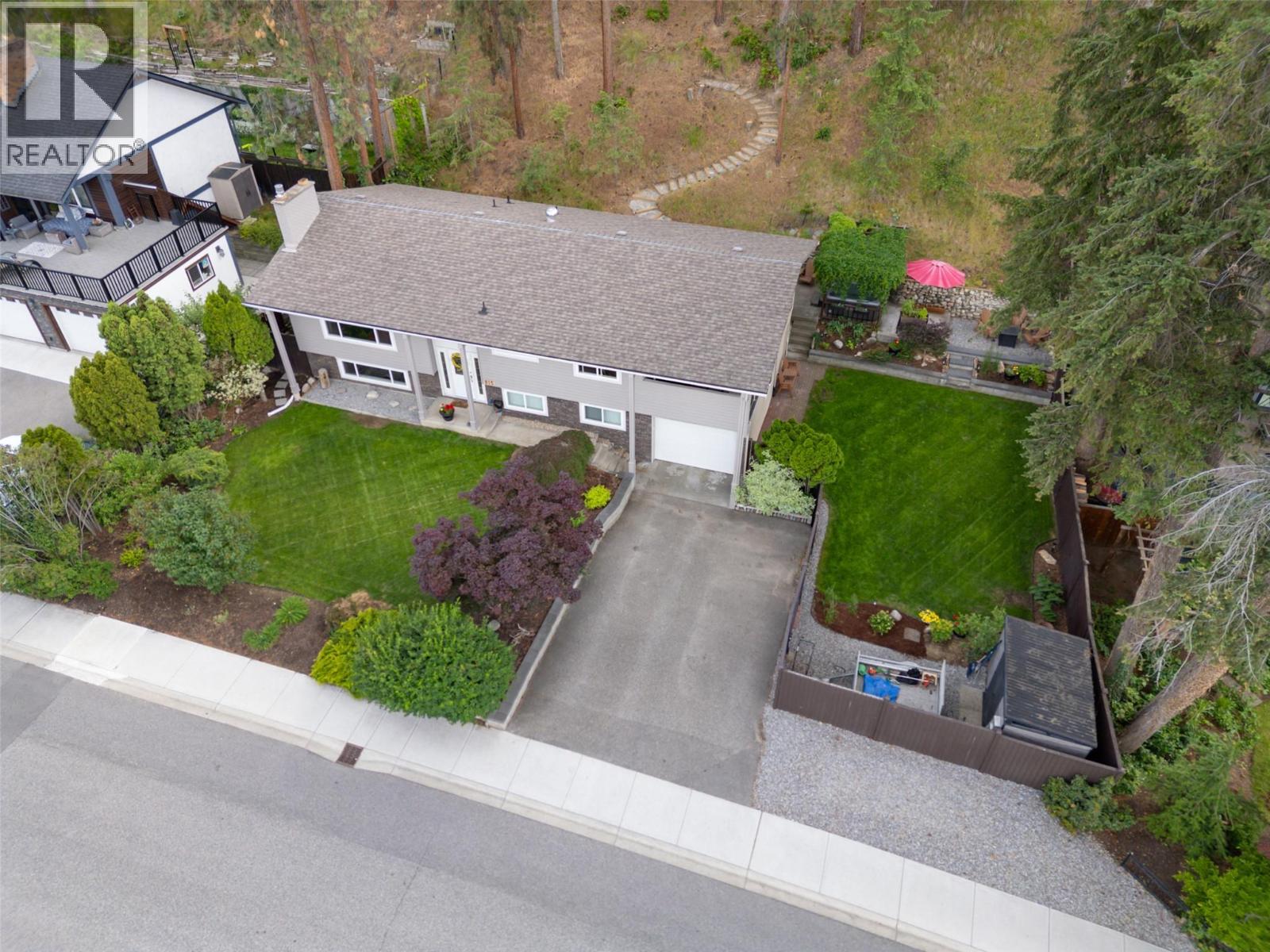 815 Steele Road - 3