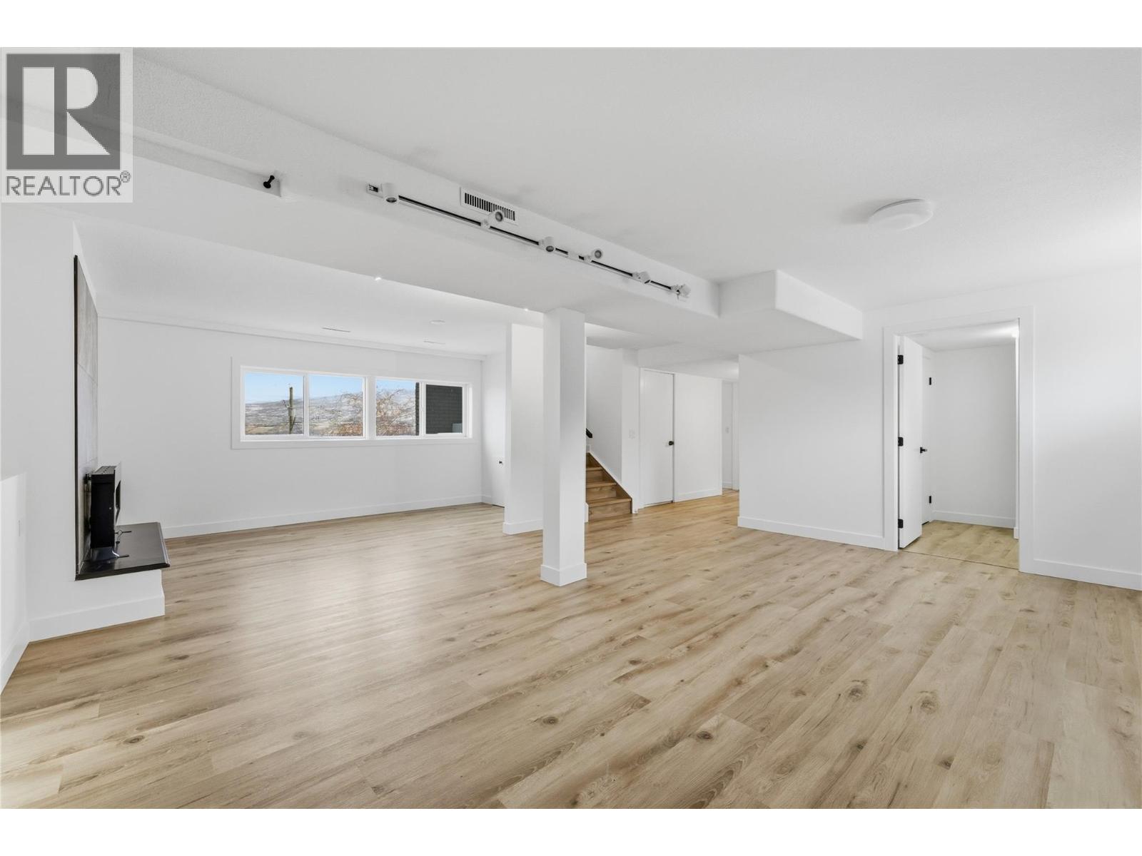 3906 Harding Road - 38