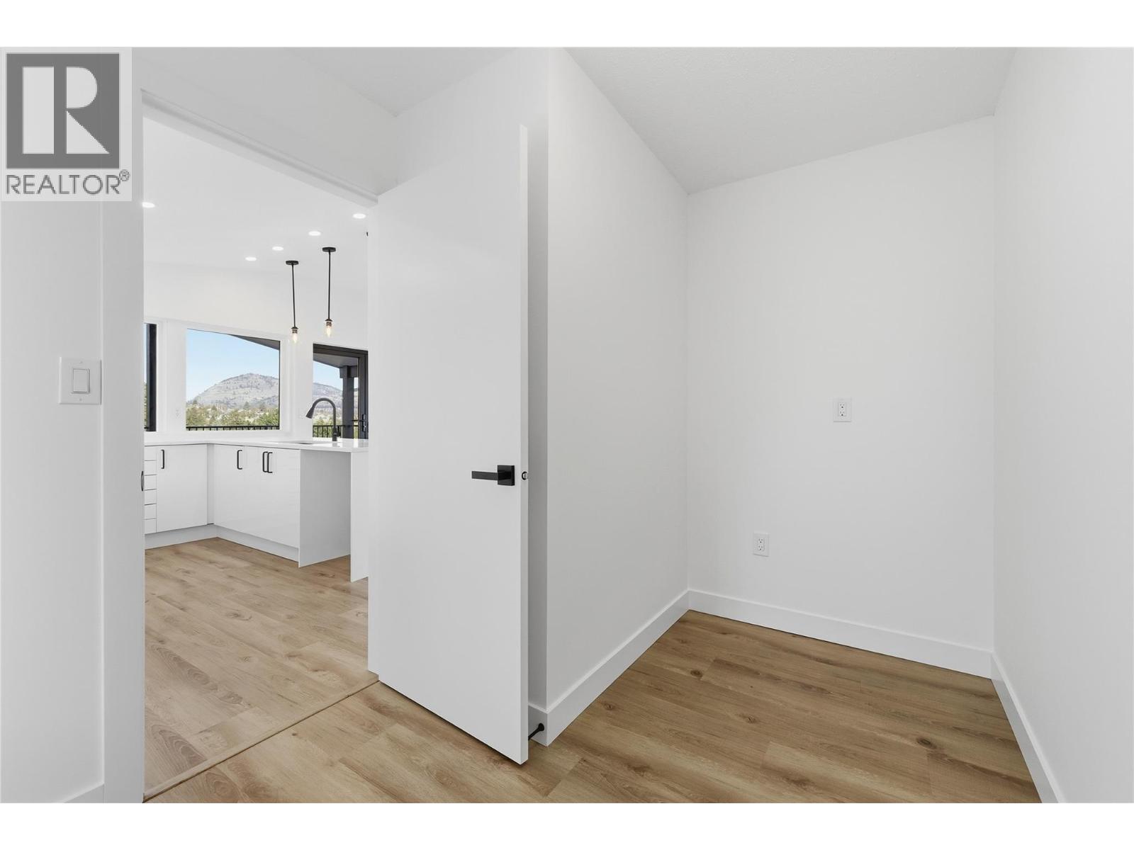 3906 Harding Road - 33