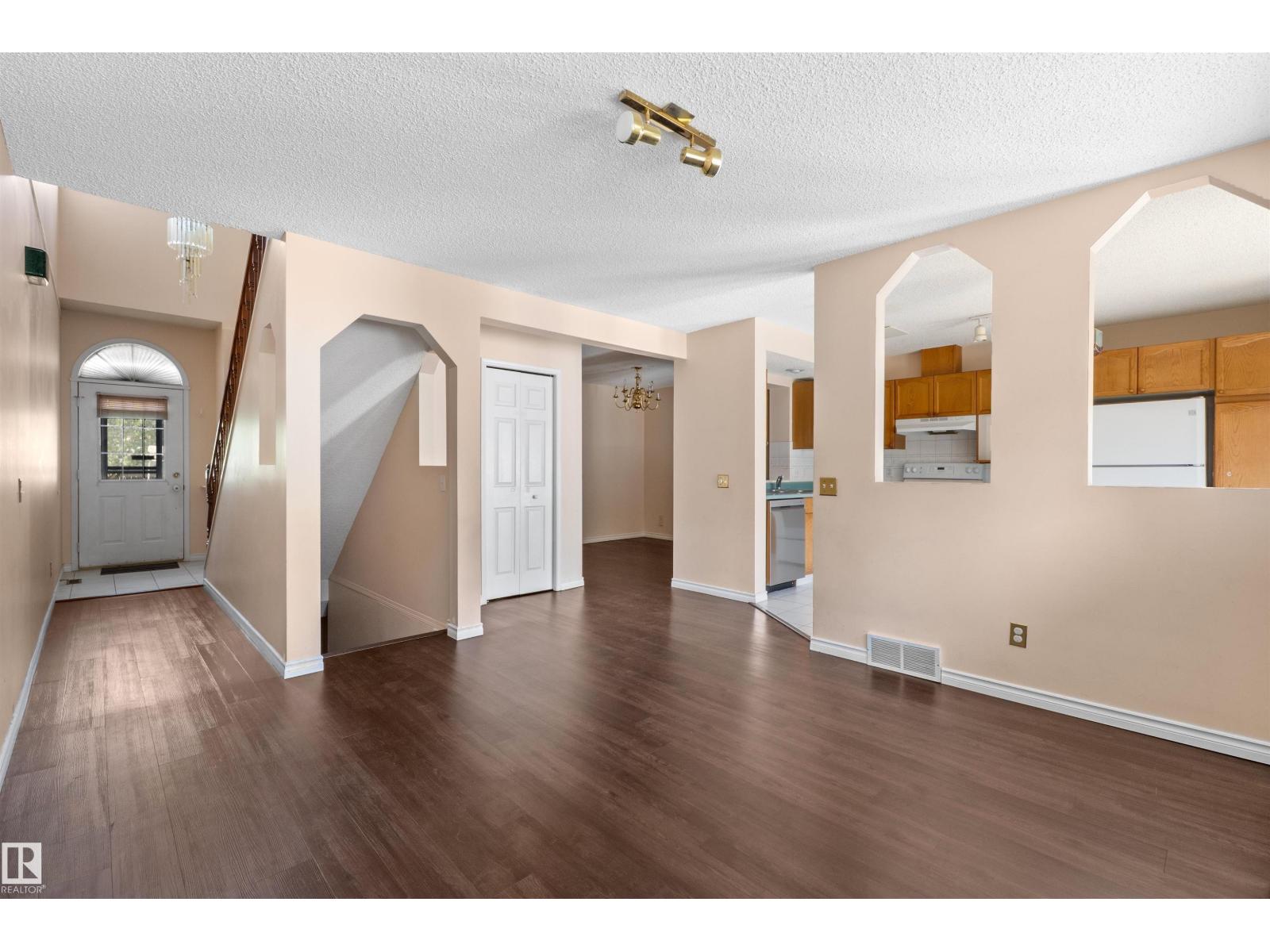 #5 20 DEERBOURNE DR — photo 11