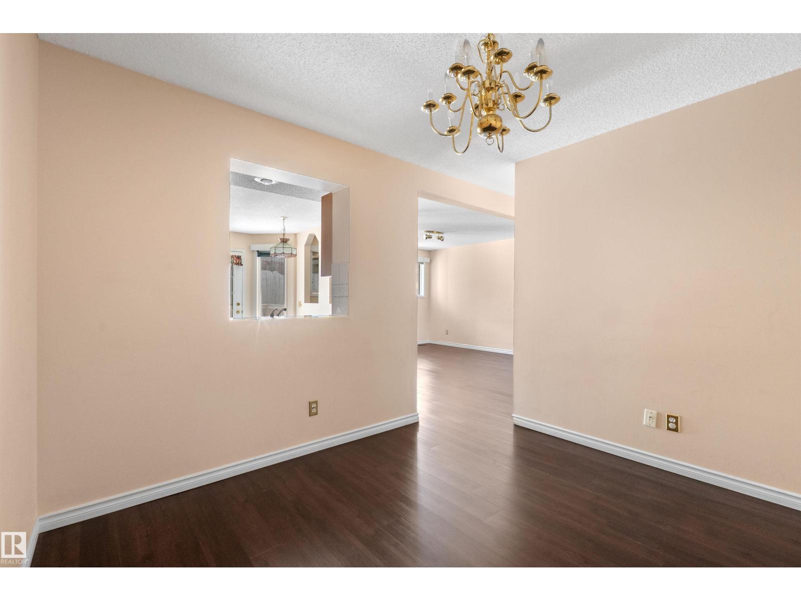 #5 20 DEERBOURNE DR — photo 19