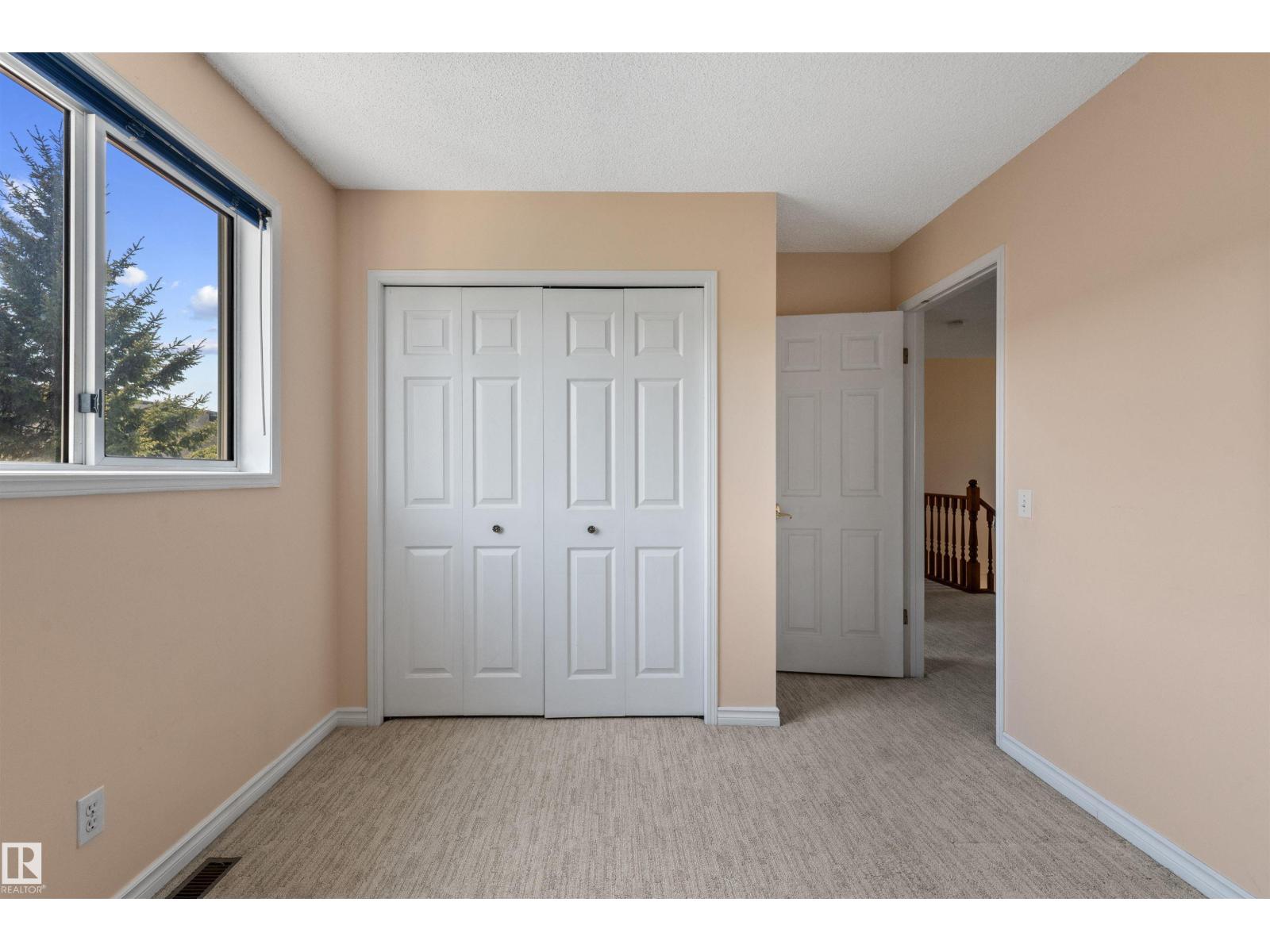 #5 20 DEERBOURNE DR — photo 40