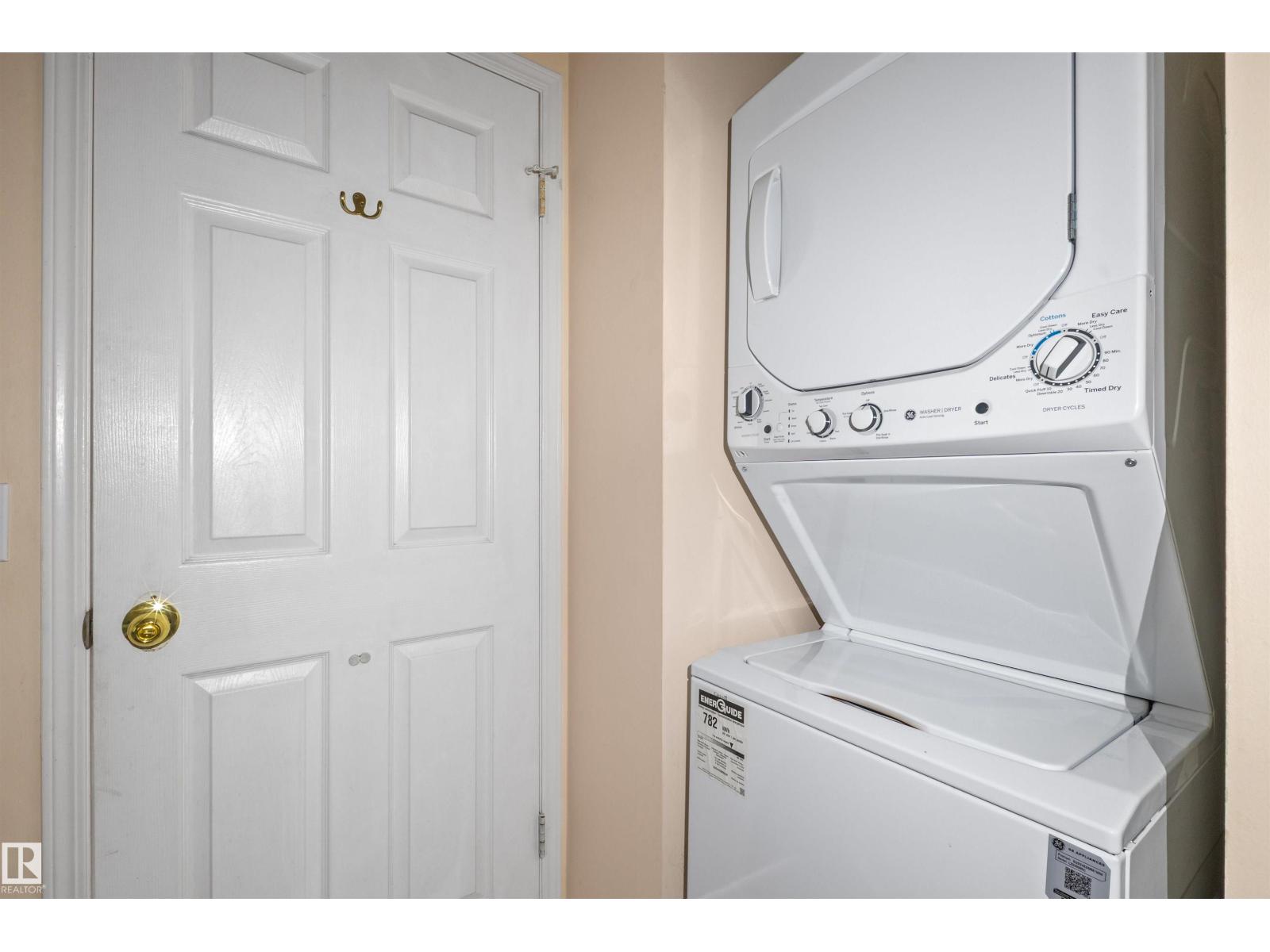 #5 20 DEERBOURNE DR — photo 45