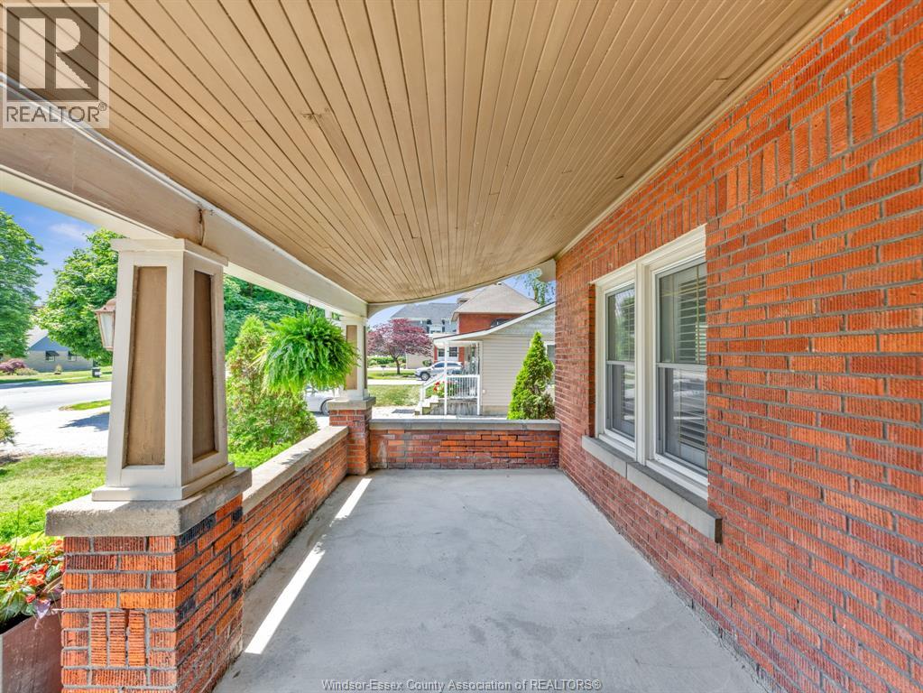 230 MAIN STREET East - 5