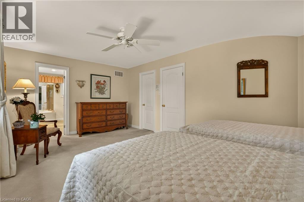 21 FERN Avenue - 21