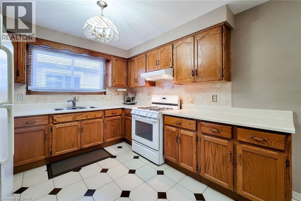 56 TEAK Street - 24