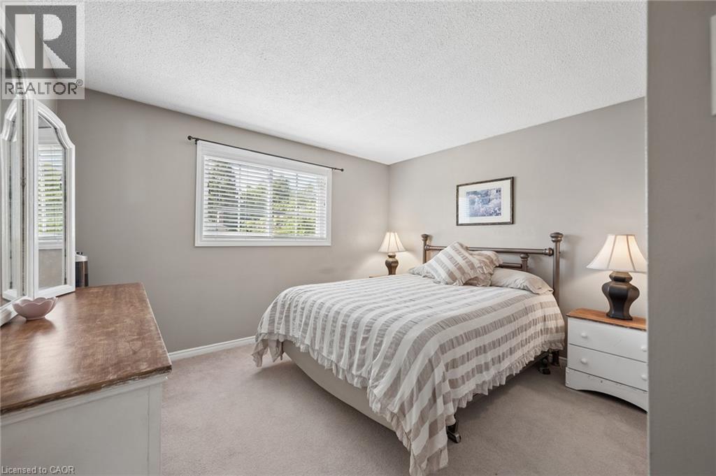 #8 236 KINGSWOOD Drive - 36