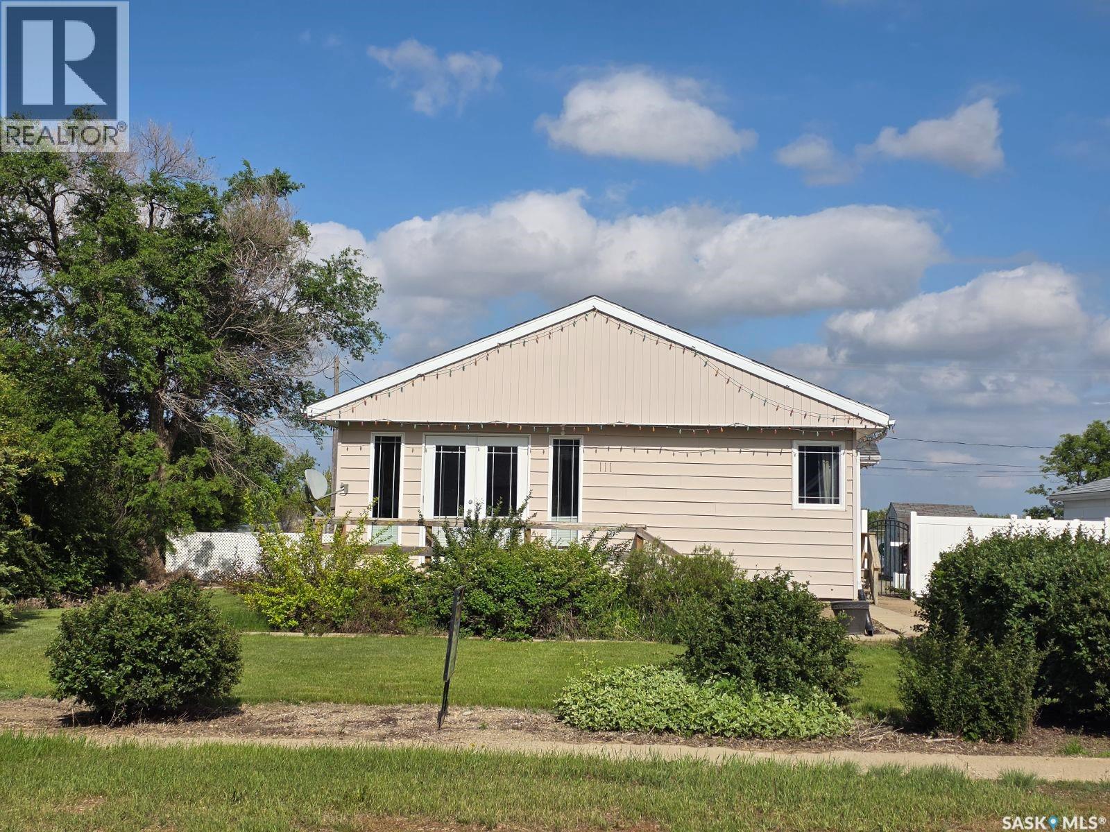 111 4th AVENUE N - 1