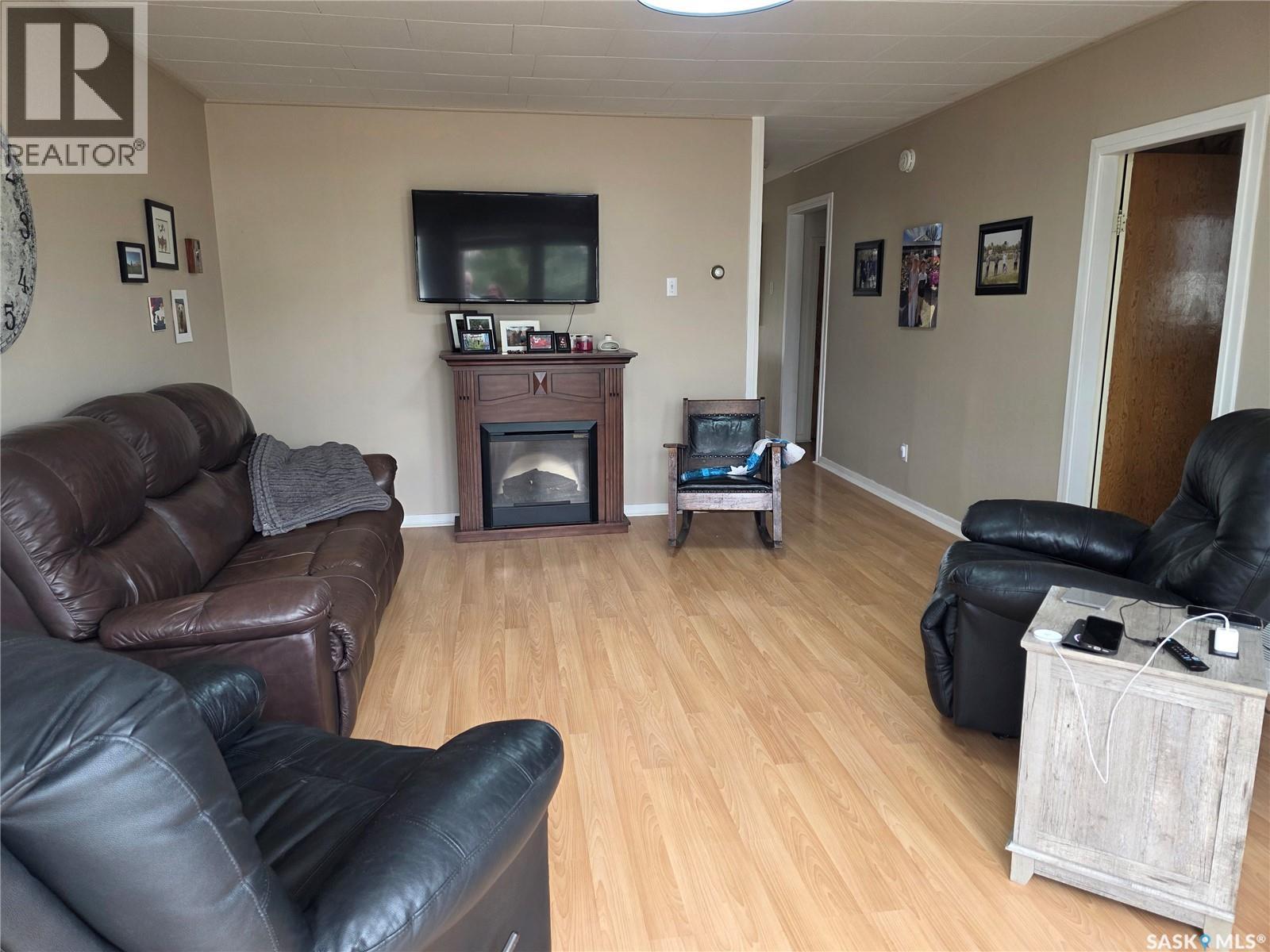 111 4th AVENUE N - 6