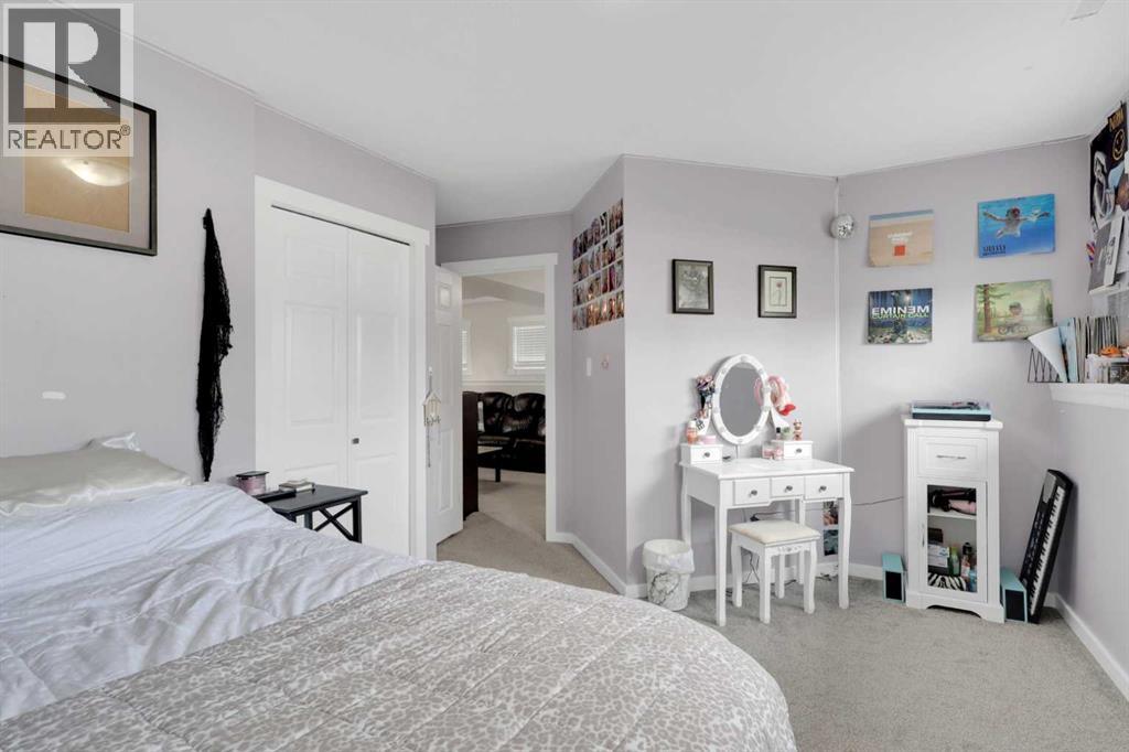 68 Ireland Crescent - 28