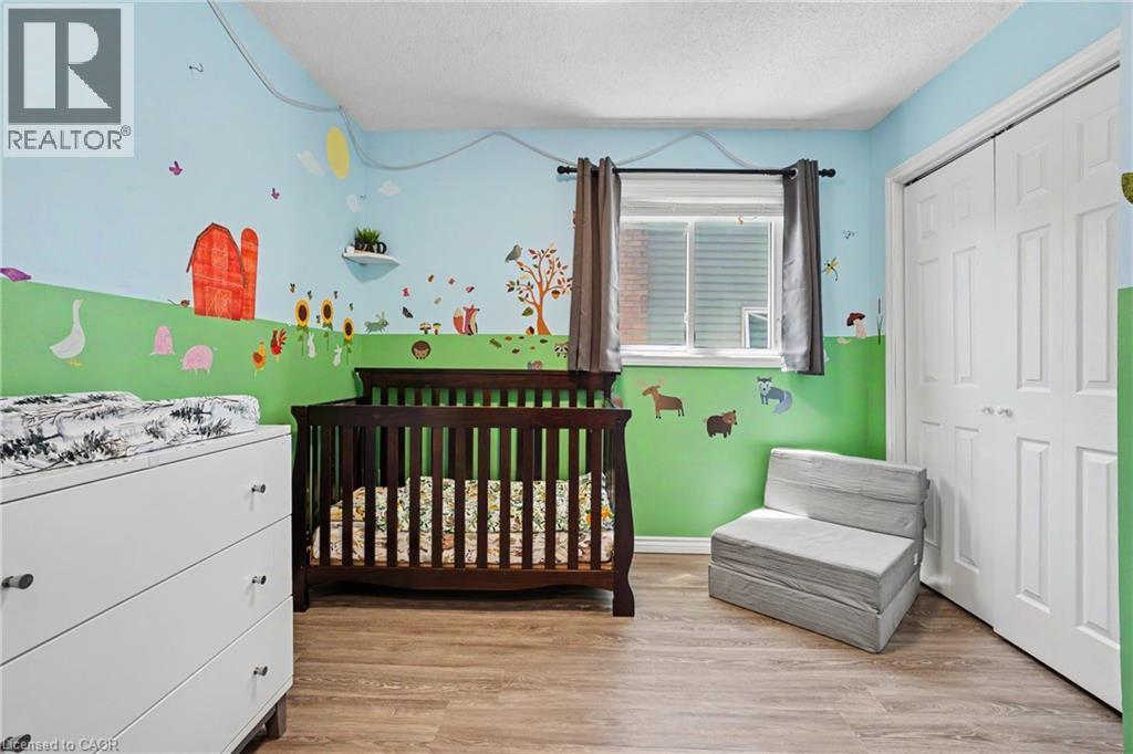 7 REMBRANDT Drive - 15