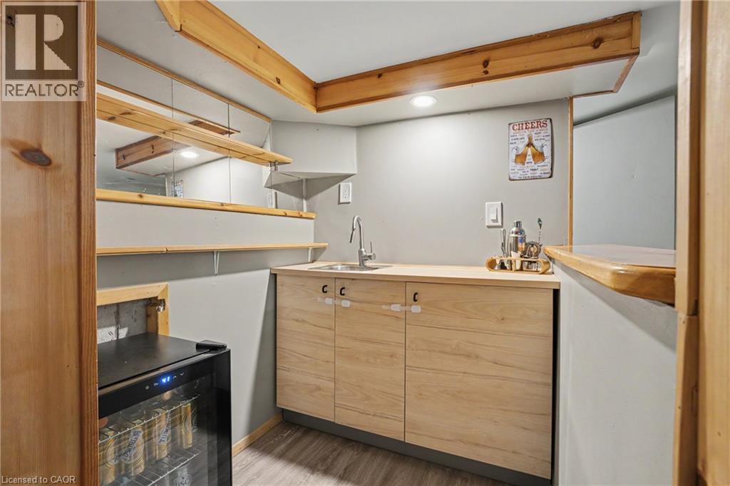 7 REMBRANDT Drive - 29