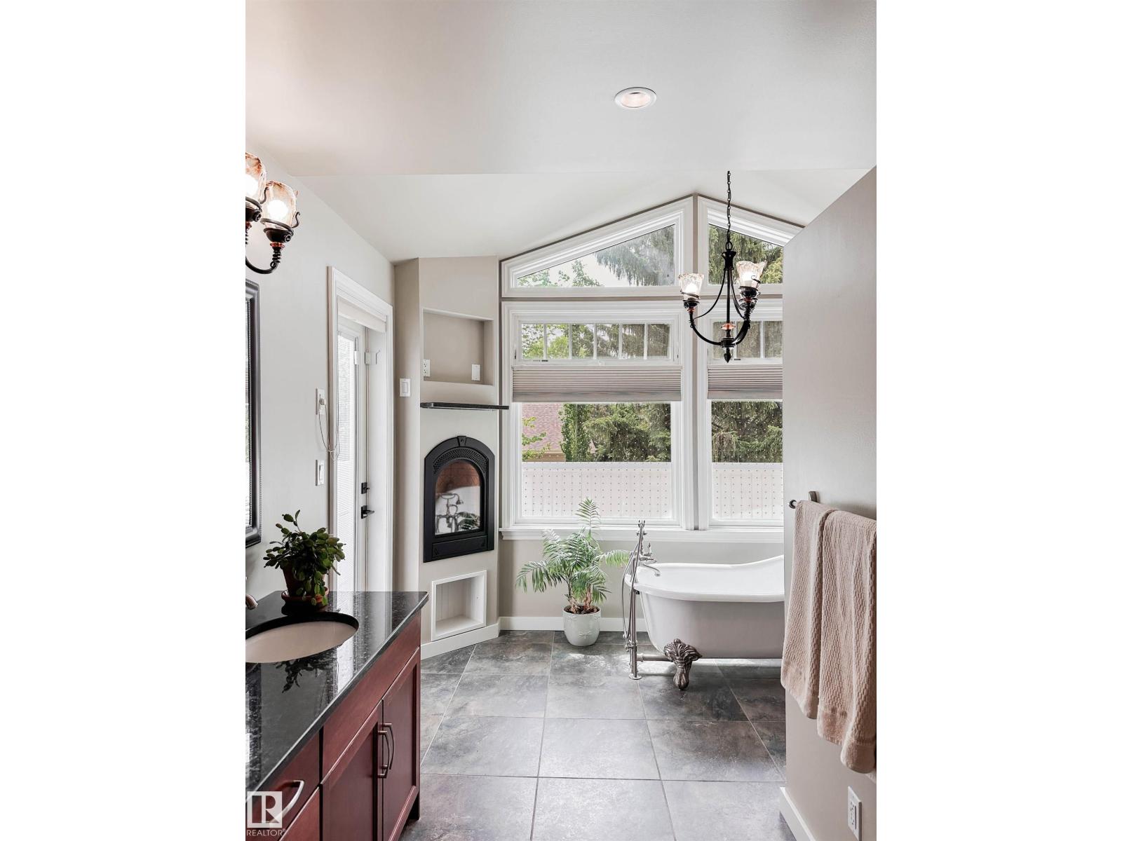 3 LAIRD PL — photo 27