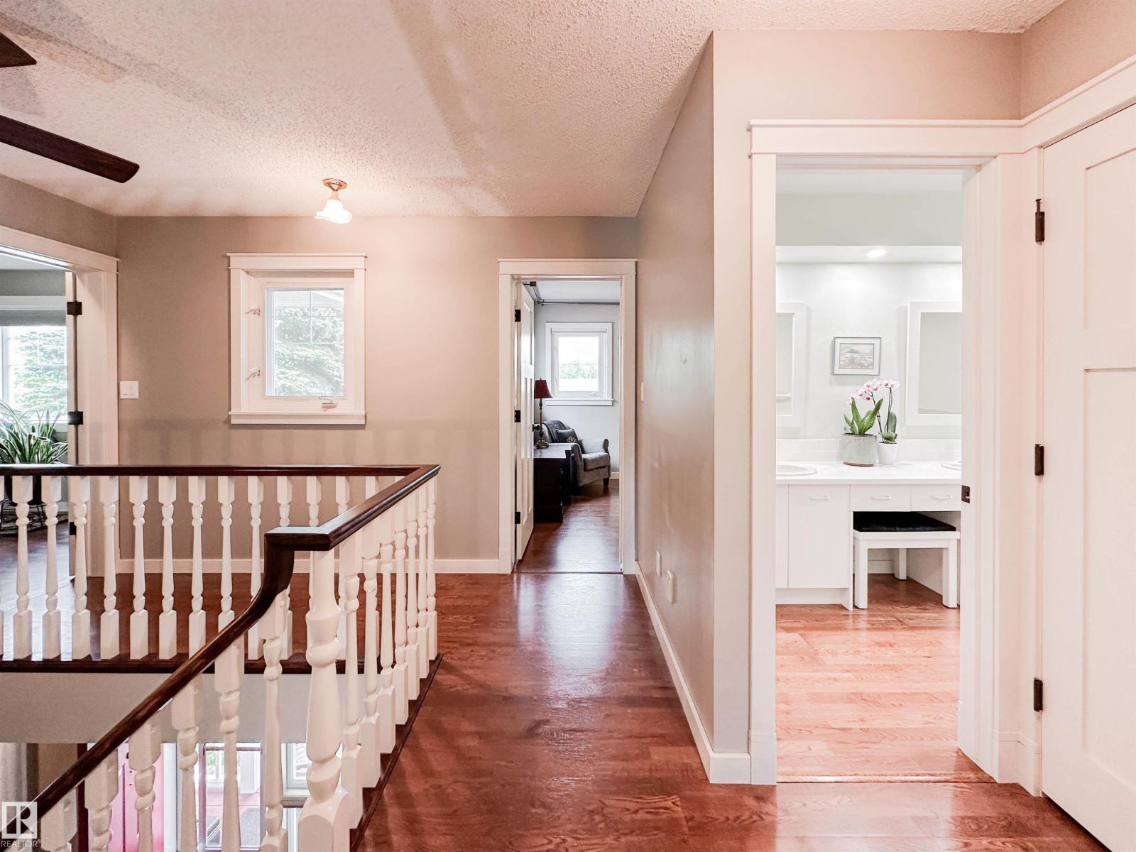 3 LAIRD PL — photo 37