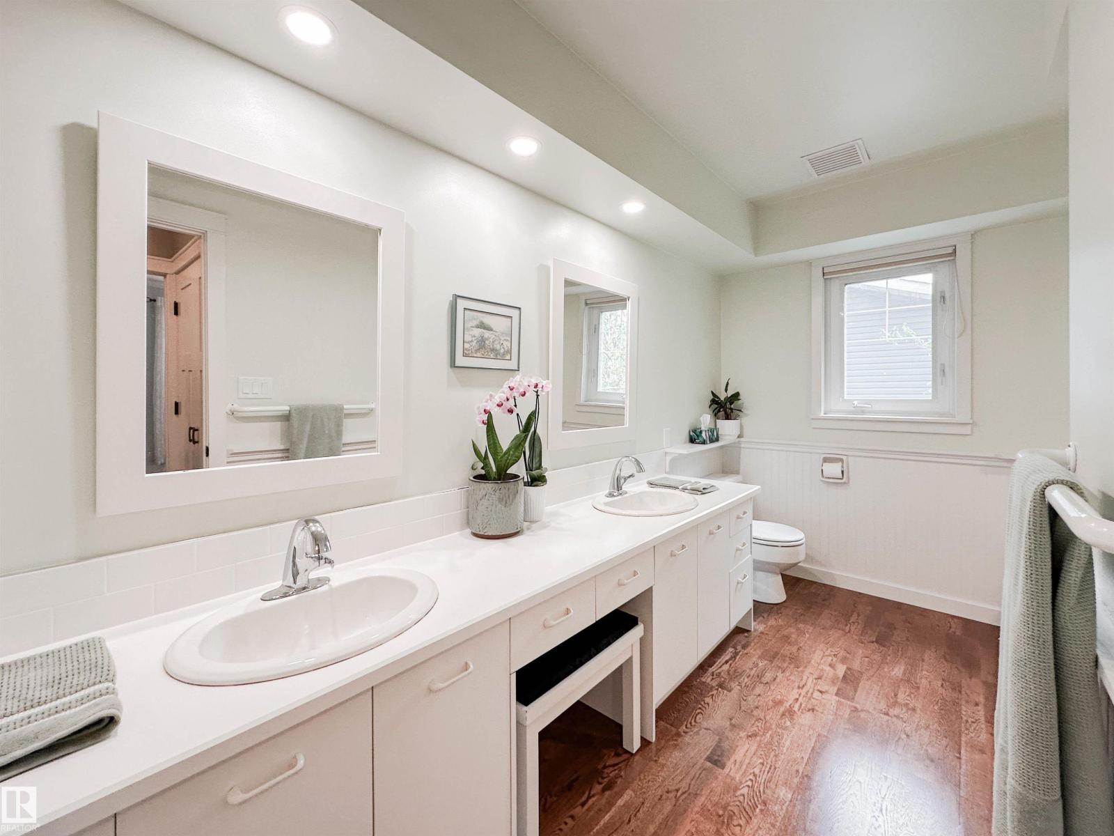 3 LAIRD PL — photo 43