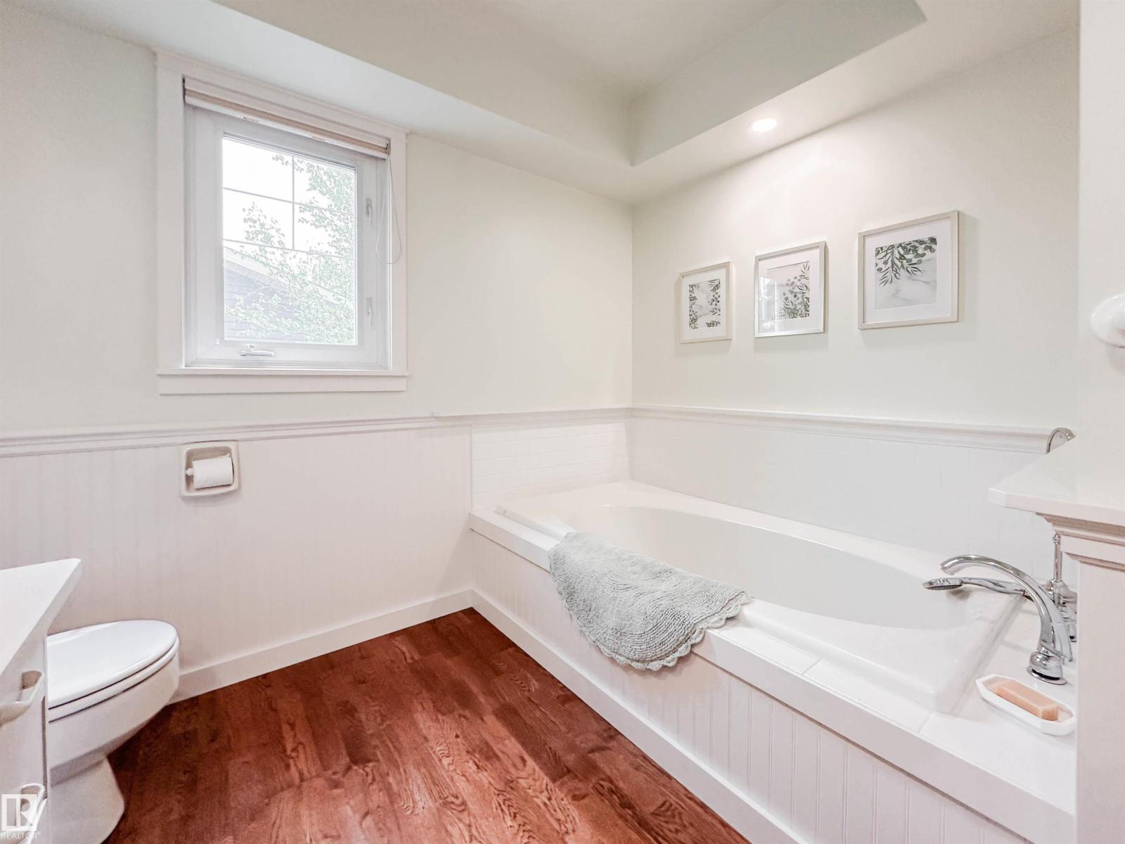3 LAIRD PL — photo 44