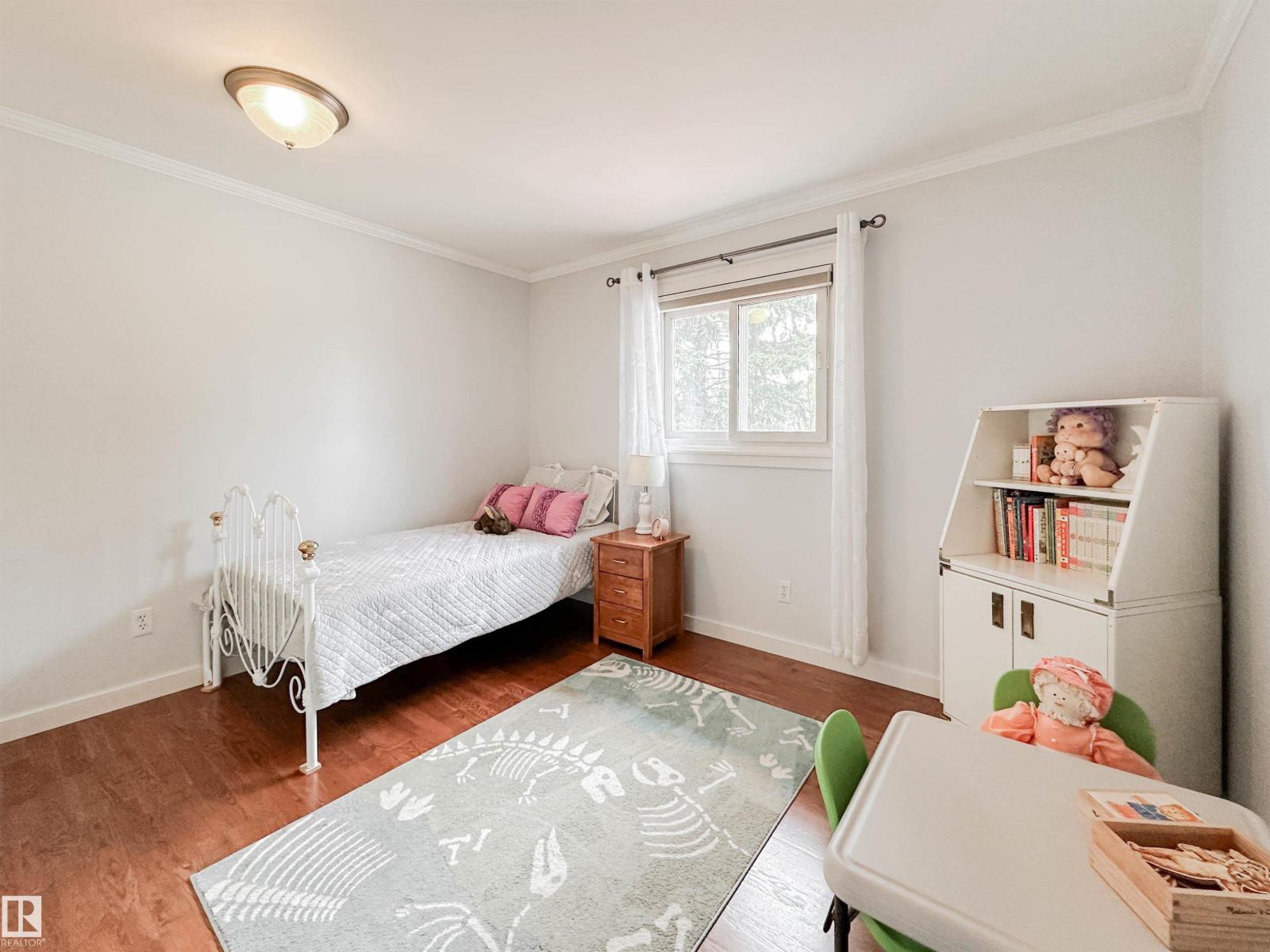 3 LAIRD PL — photo 40