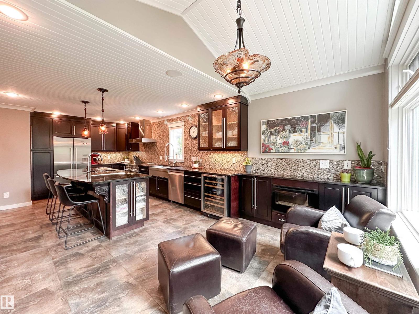 3 LAIRD PL — photo 6