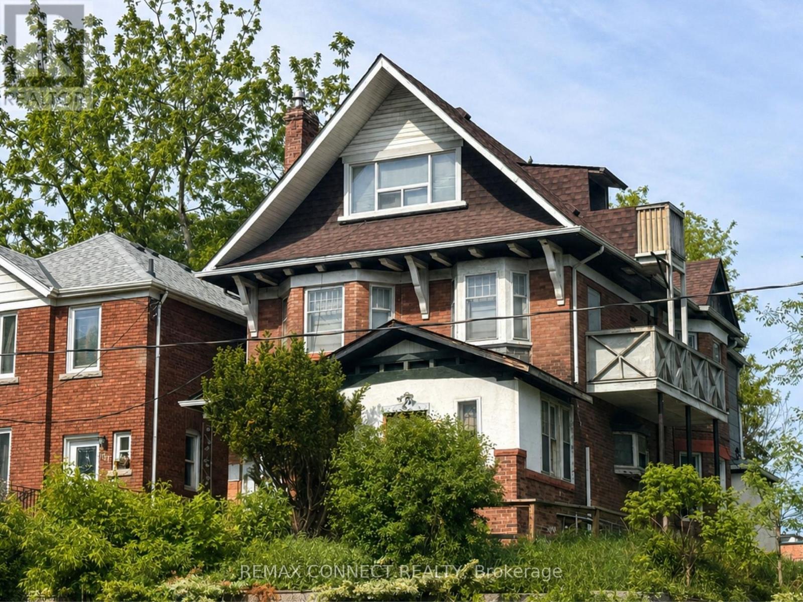 115 PARKSIDE DRIVE - 3