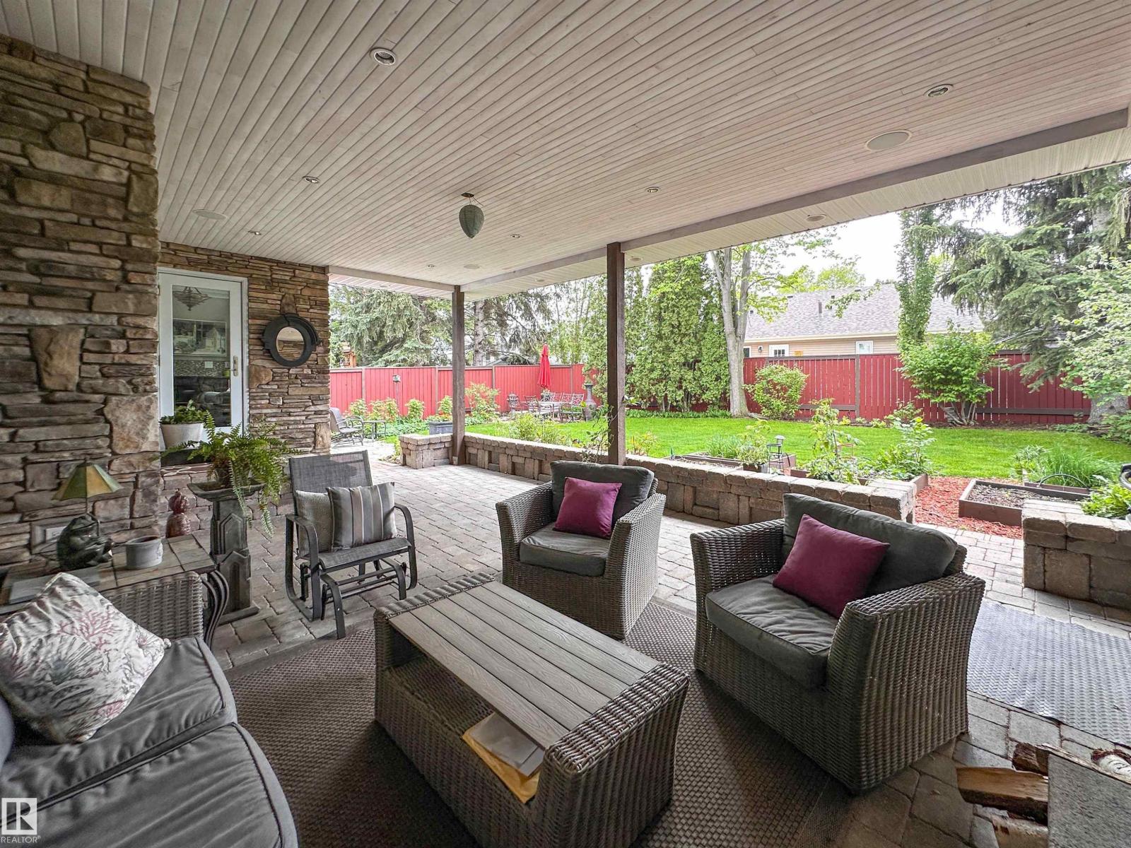 3 LAIRD PL — photo 62