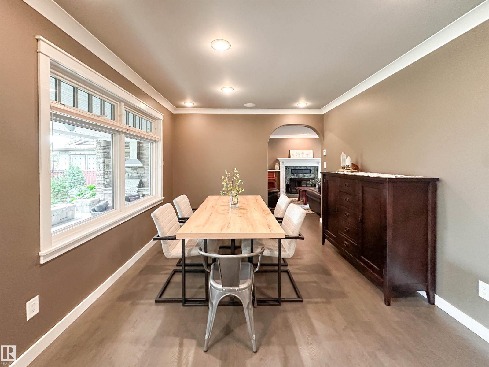 3 LAIRD PL — photo 11