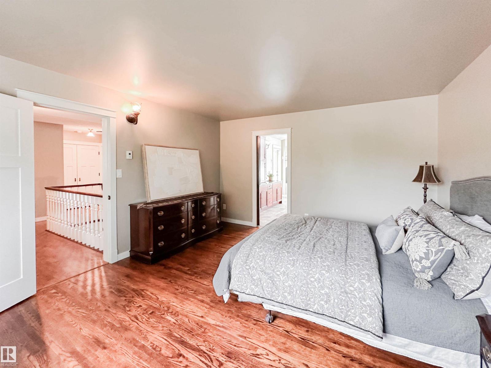 3 LAIRD PL — photo 24