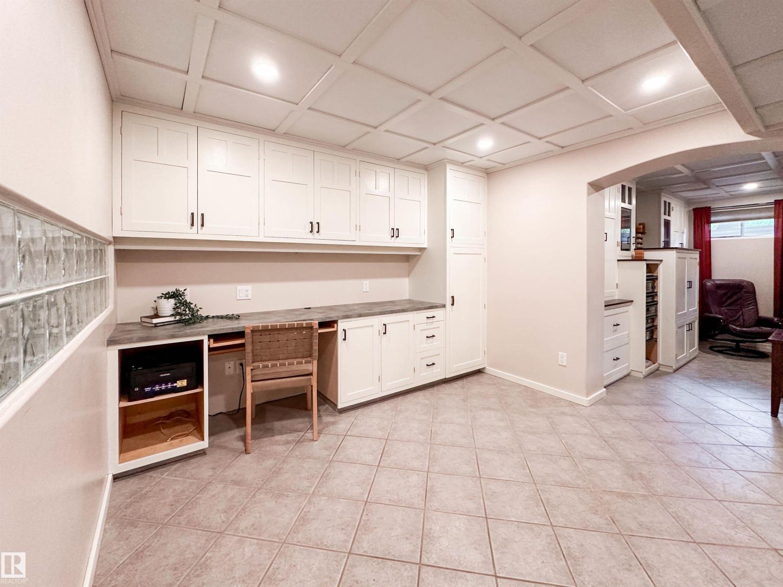3 LAIRD PL — photo 48