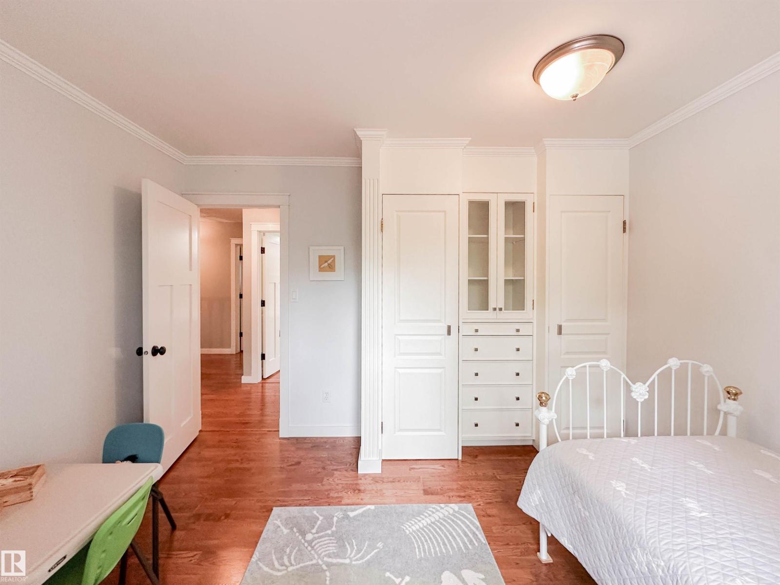 3 LAIRD PL — photo 42