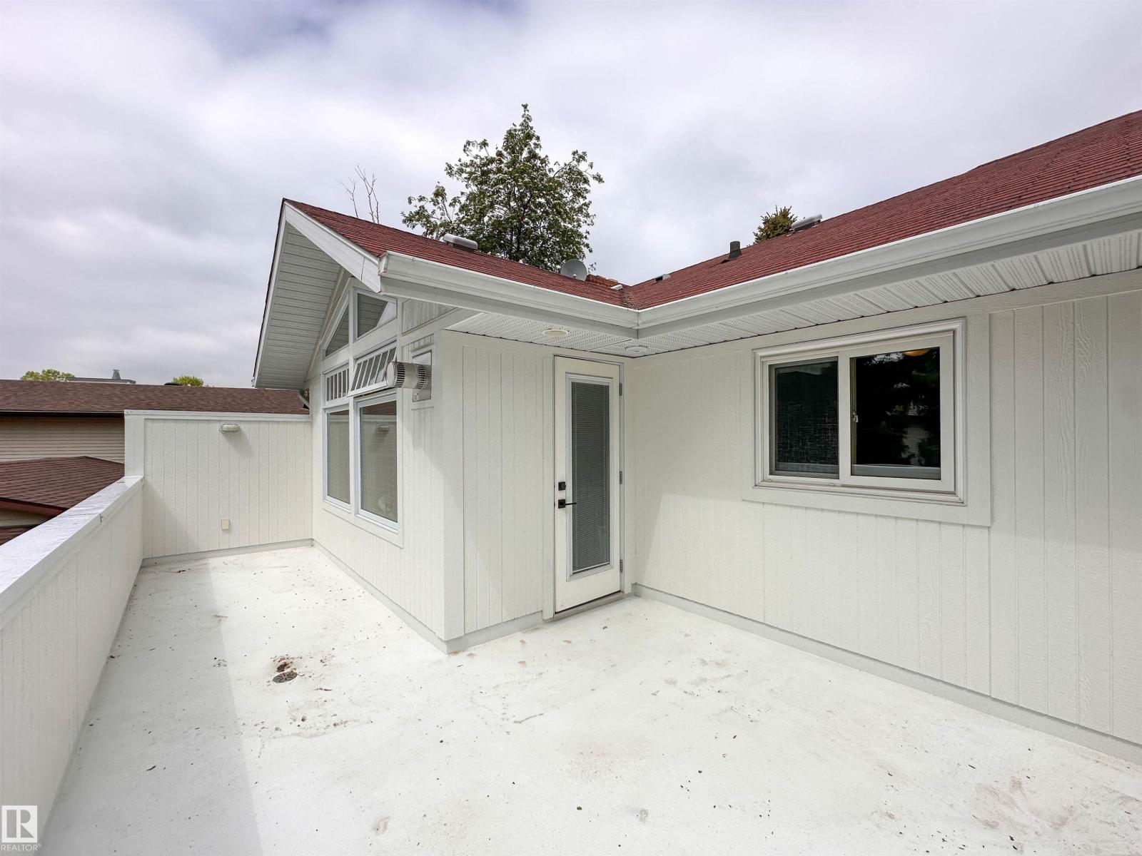 3 LAIRD PL — photo 59