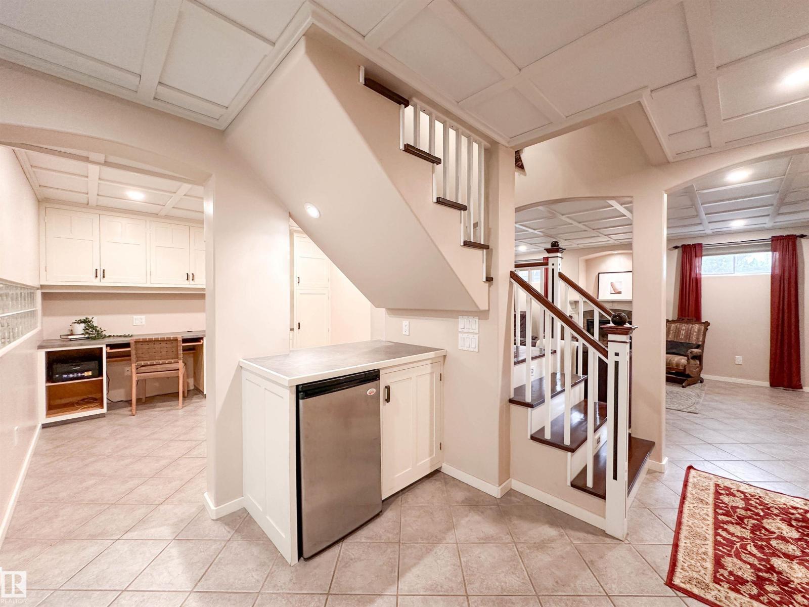 3 LAIRD PL — photo 47
