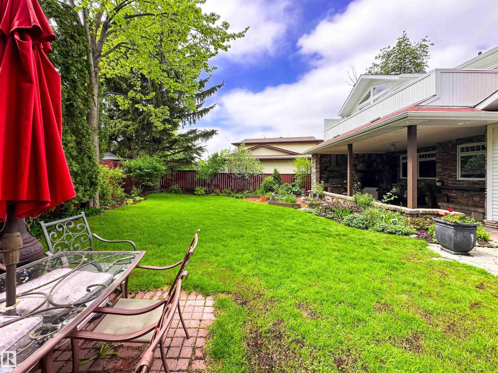 3 LAIRD PL — photo 65