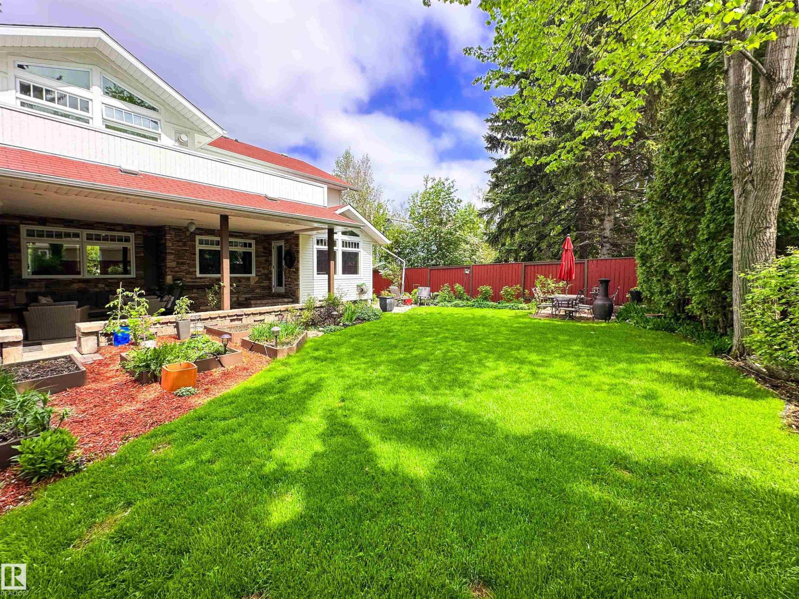 3 LAIRD PL — photo 69