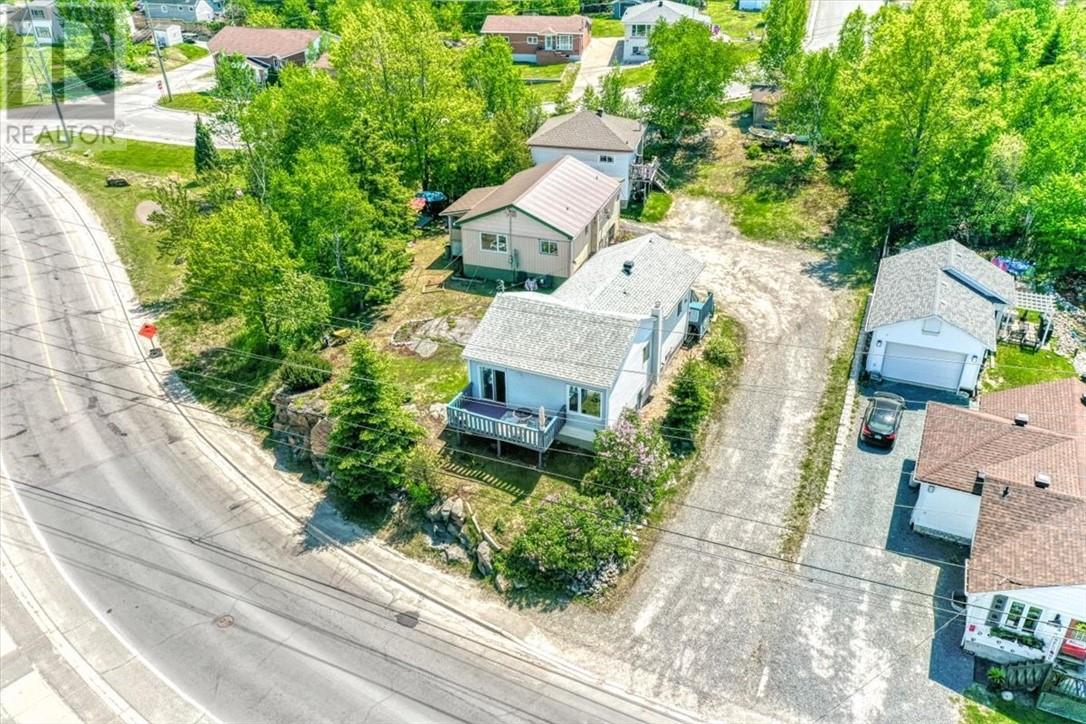 1457 Bellevue Avenue - 25