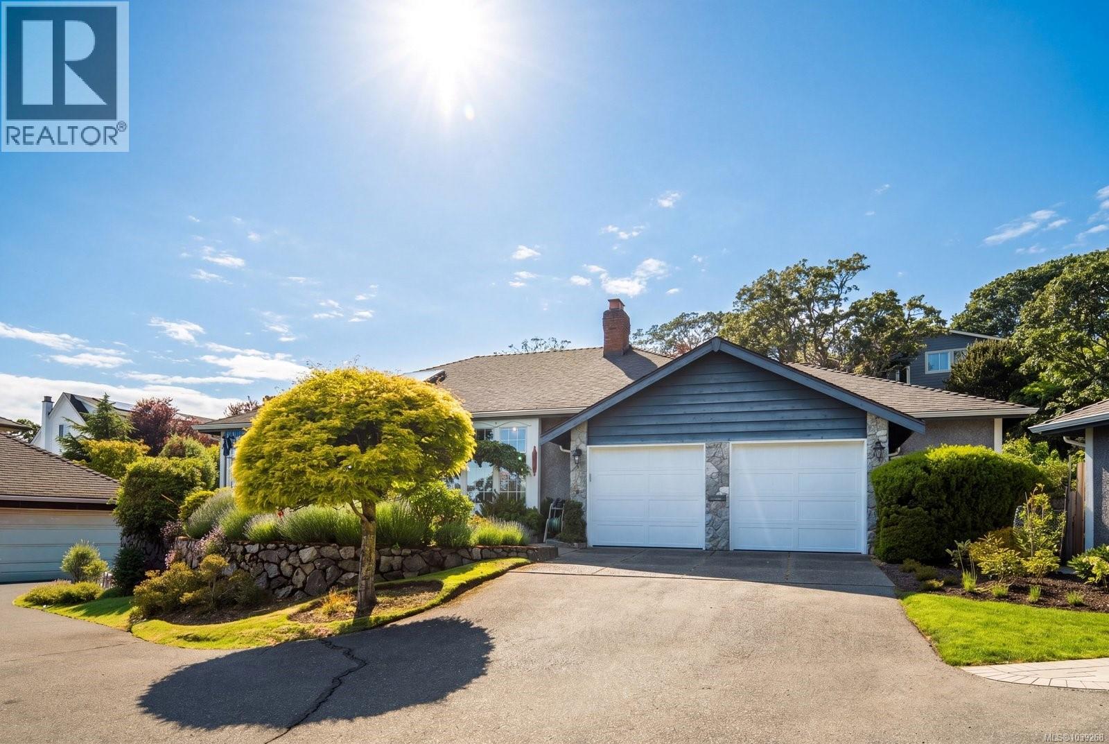 764 Richmond Ave - 2