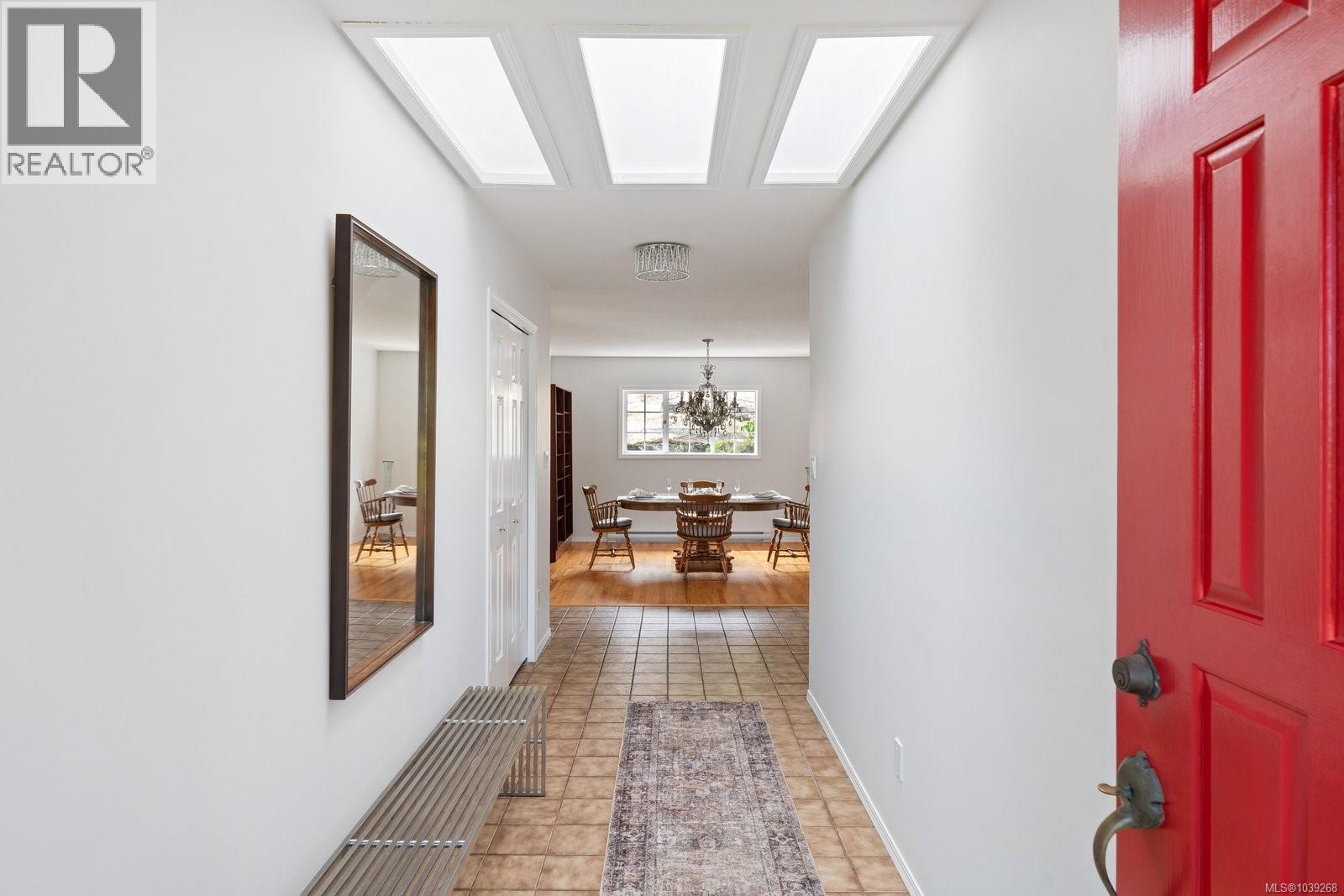 764 Richmond Ave - 4
