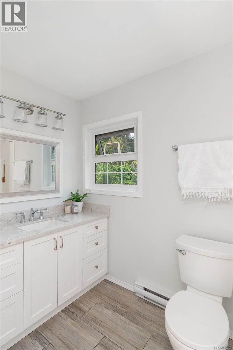 764 Richmond Ave - 27