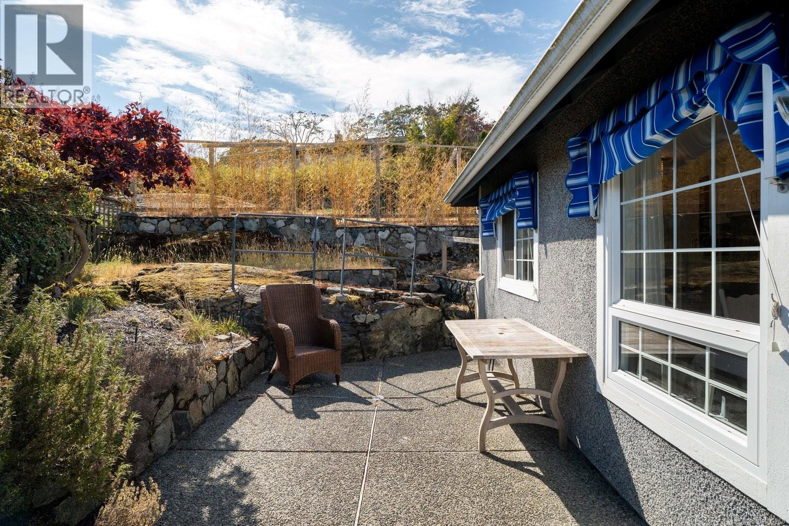 764 Richmond Ave - 33