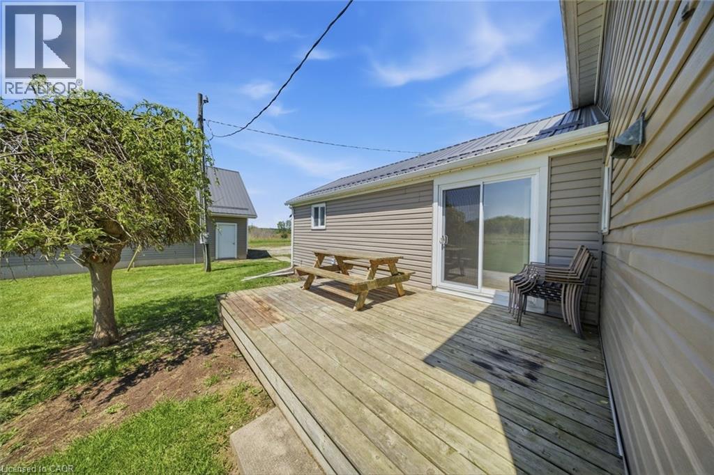 571 EAST QUARTER LINE Road - 23