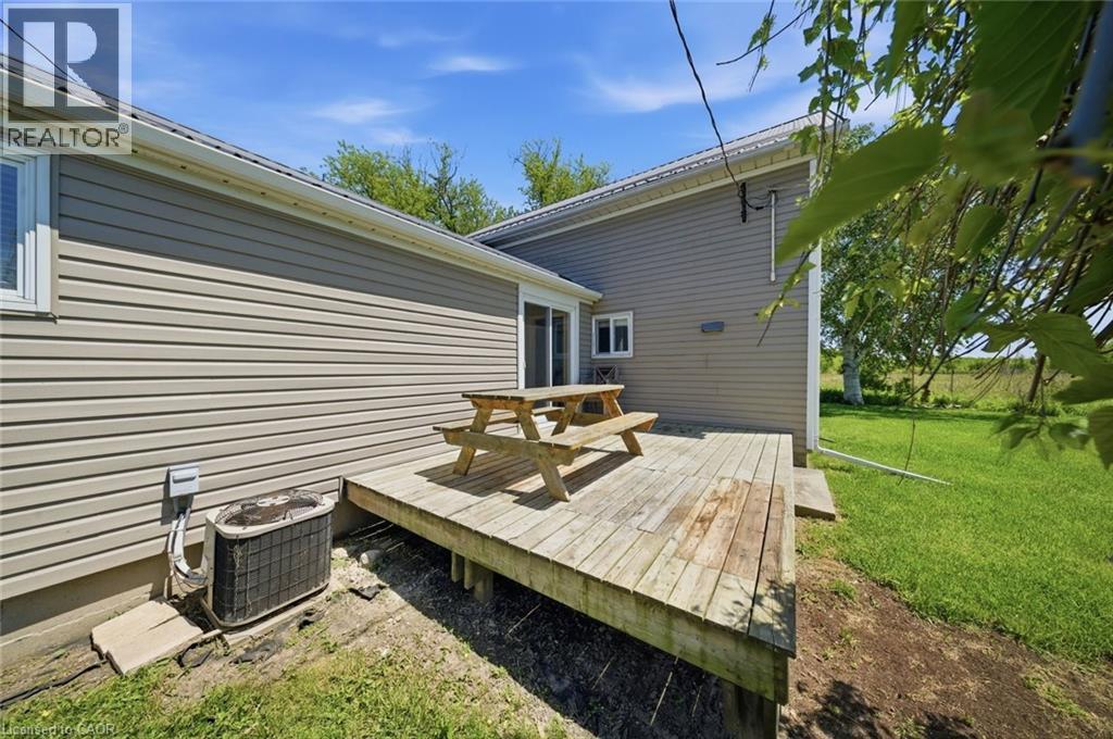 571 EAST QUARTER LINE Road - 24