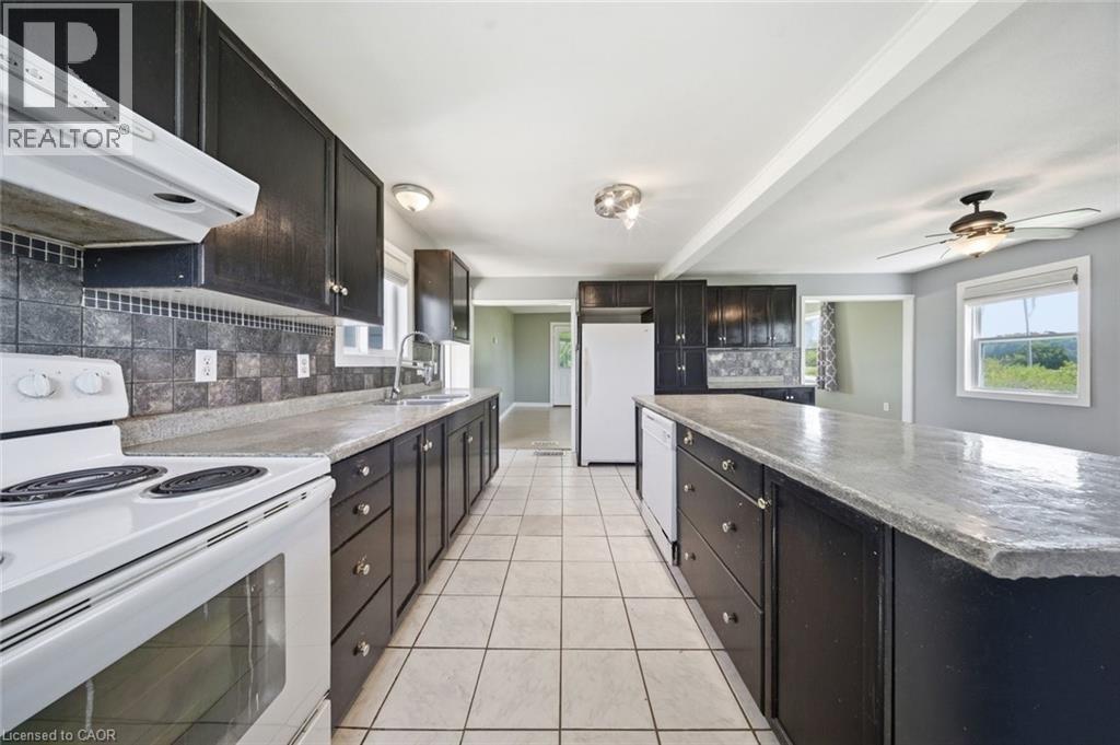 571 EAST QUARTER LINE Road - 15