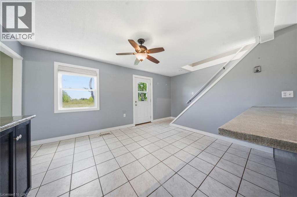 571 EAST QUARTER LINE Road - 14